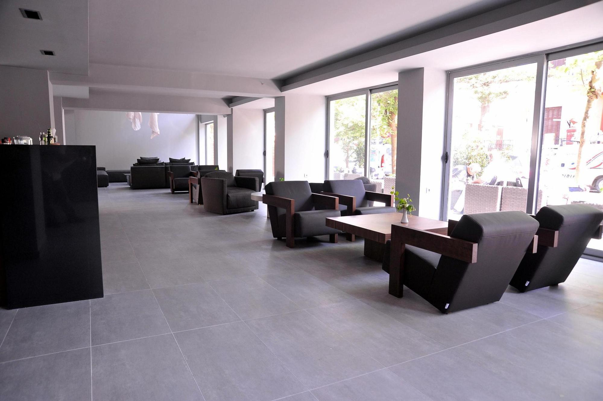 Oktober Downtown Boutique Hotel Rhodes City 外观 照片