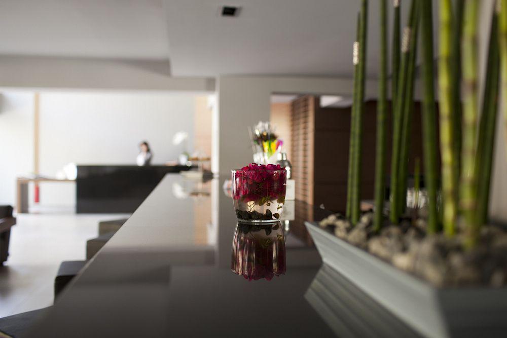 Oktober Downtown Boutique Hotel Rhodes City 外观 照片